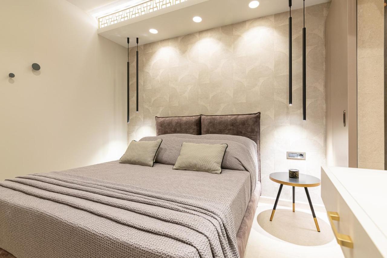 Vedi Town Luxury Apartment Zakynthos Town Ngoại thất bức ảnh