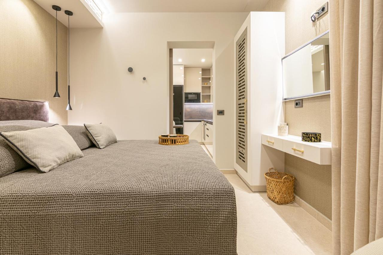 Vedi Town Luxury Apartment Zakynthos Town Ngoại thất bức ảnh